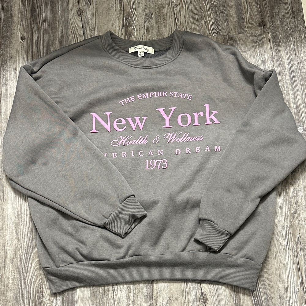 Gray and Pink New York Graphic Women's Sweatshirt